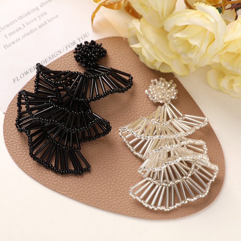 Grânulos de vidro preto frisad - Supplier Wedding avaliação e preço